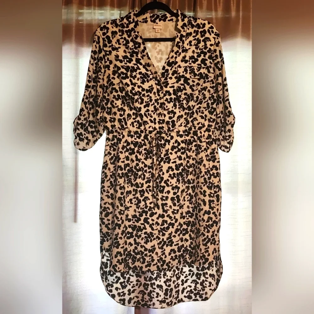 Dress - Picture 1 of 6